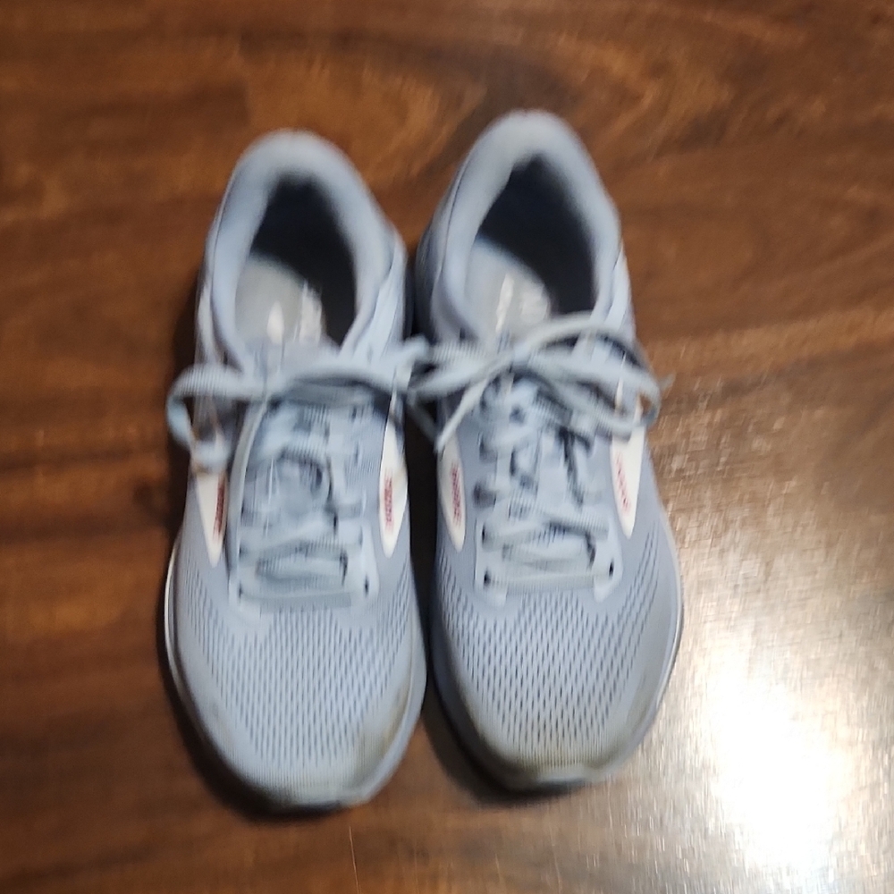 Brooks Adrenaline GTS 22